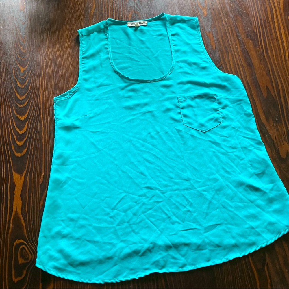 size large blue top